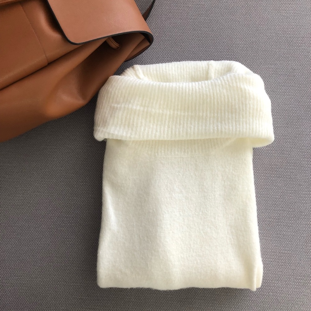 Cowl neck sweater by cable and gauge